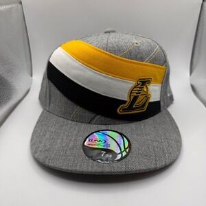 UNK‎ NBA Los Angeles Lakers 7 3/4 Gray/Yellow/Black NBA Fitted Cap